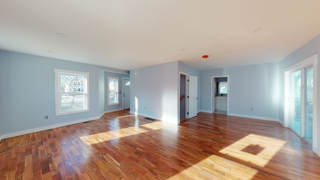 110 Union Street Franklin, MA 02038 - Photo 8 of 33