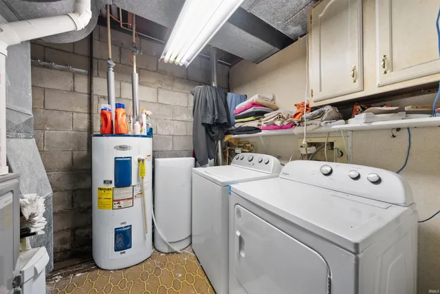 $275,000 | 1402 Hawthorne Drive, Vincennes, IN 47591