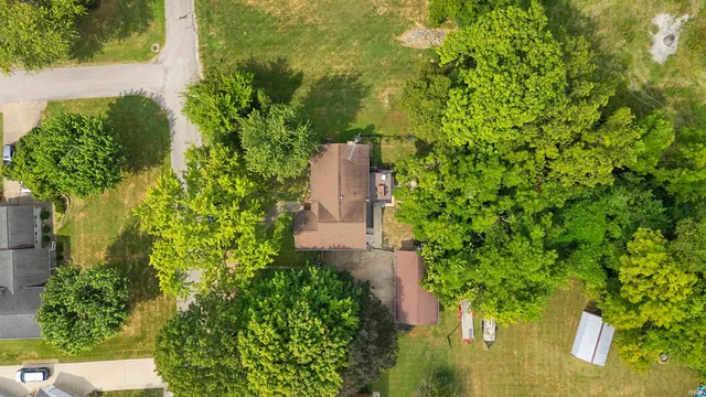 $275,000 | 1402 Hawthorne Drive, Vincennes, IN 47591