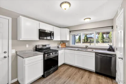 $200,000 | 13 Melody Lane South, St. Charles, MO 63303