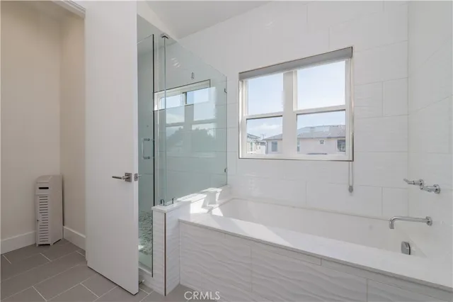 $7,500 | 146 East 18th Street, Costa Mesa, CA 92627