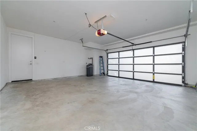 $7,500 | 146 East 18th Street, Costa Mesa, CA 92627