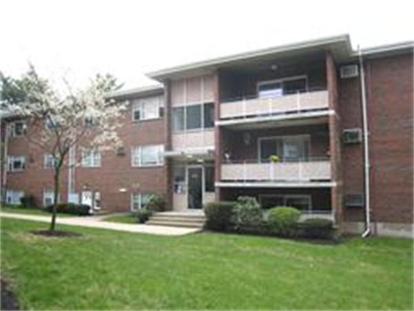 45 Jacqueline Road, Unit 10 Waltham, MA 02452 - Photo 1 of 20 Gallery Image 1