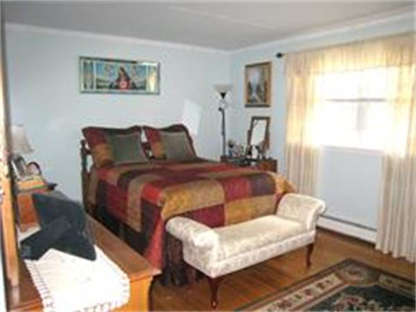 45 Jacqueline Road, Unit 10 Waltham, MA 02452 - Photo 15 of 20 Gallery Image 15