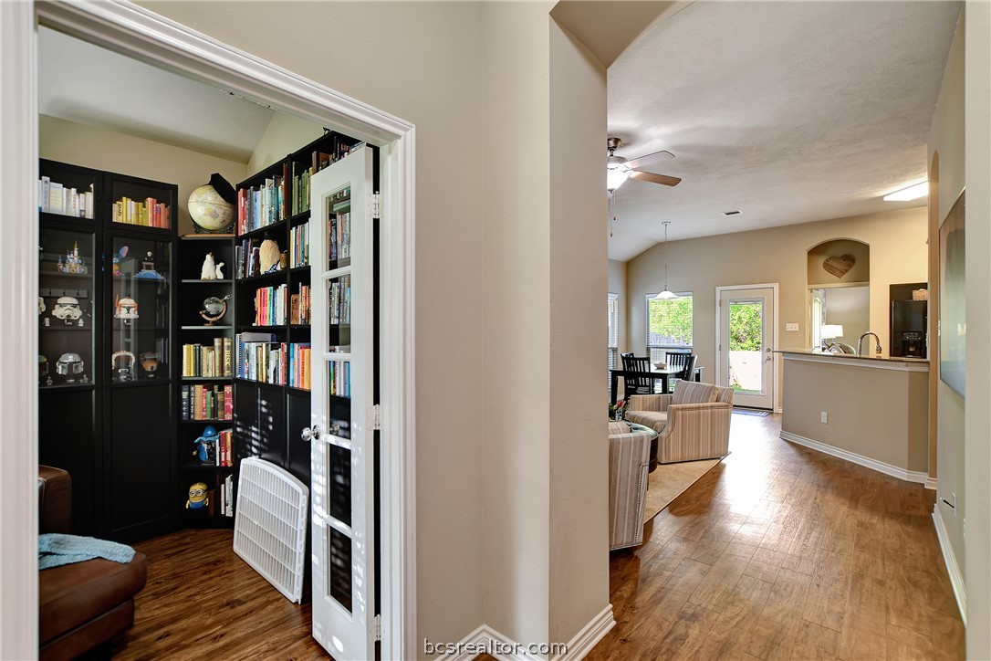 259 Fieldstone Place College Station, TX 77845 - Photo 6 of 35