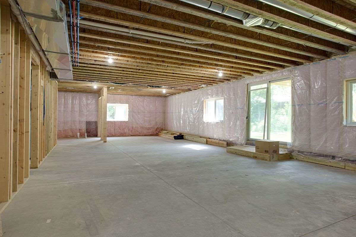 8229 Buck Ridge Road Cedar Falls, IA 50613 - Photo 17 of 22 Gallery Image 17