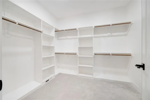 $544,900 | 2345 Northeast Colonnade Avenue, Blue Springs, MO 64029