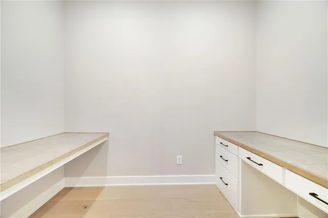 $544,900 | 2345 Northeast Colonnade Avenue, Blue Springs, MO 64029