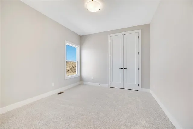 $544,900 | 2345 Northeast Colonnade Avenue, Blue Springs, MO 64029