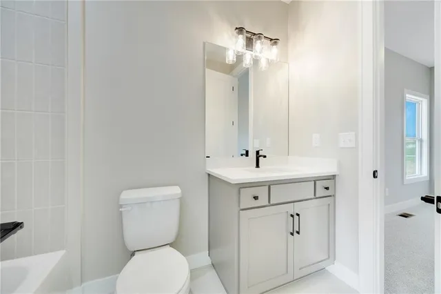 $544,900 | 2345 Northeast Colonnade Avenue, Blue Springs, MO 64029