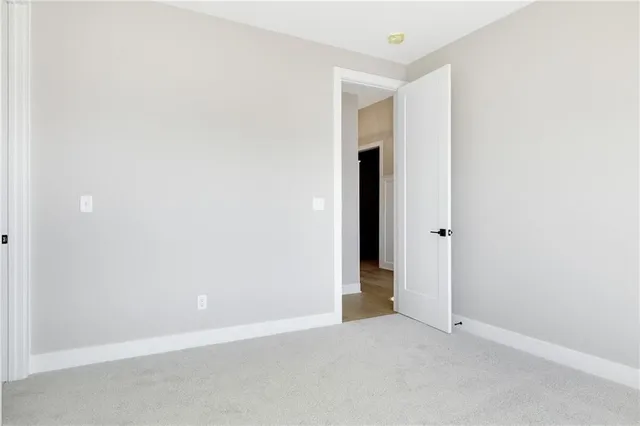 $544,900 | 2345 Northeast Colonnade Avenue, Blue Springs, MO 64029