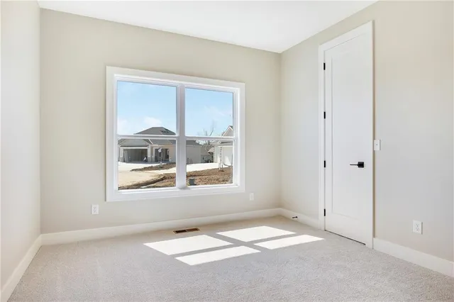 $544,900 | 2345 Northeast Colonnade Avenue, Blue Springs, MO 64029