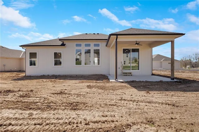 $544,900 | 2345 Northeast Colonnade Avenue, Blue Springs, MO 64029