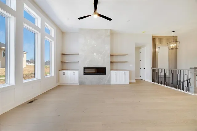 $544,900 | 2345 Northeast Colonnade Avenue, Blue Springs, MO 64029