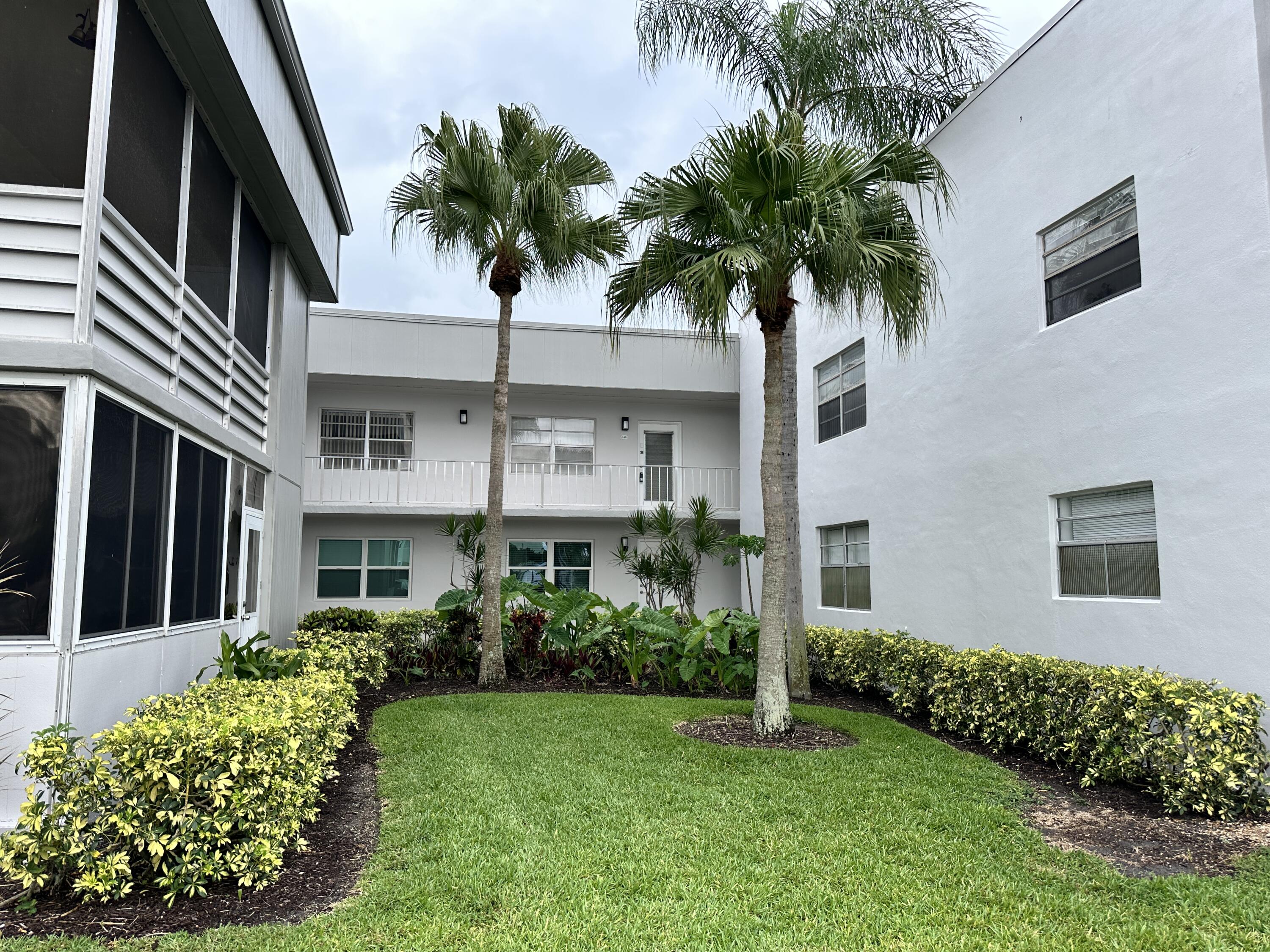 811 Flanders Q Delray Beach, FL 33484 - Photo 1 of 37 811_Flanders_ (37)