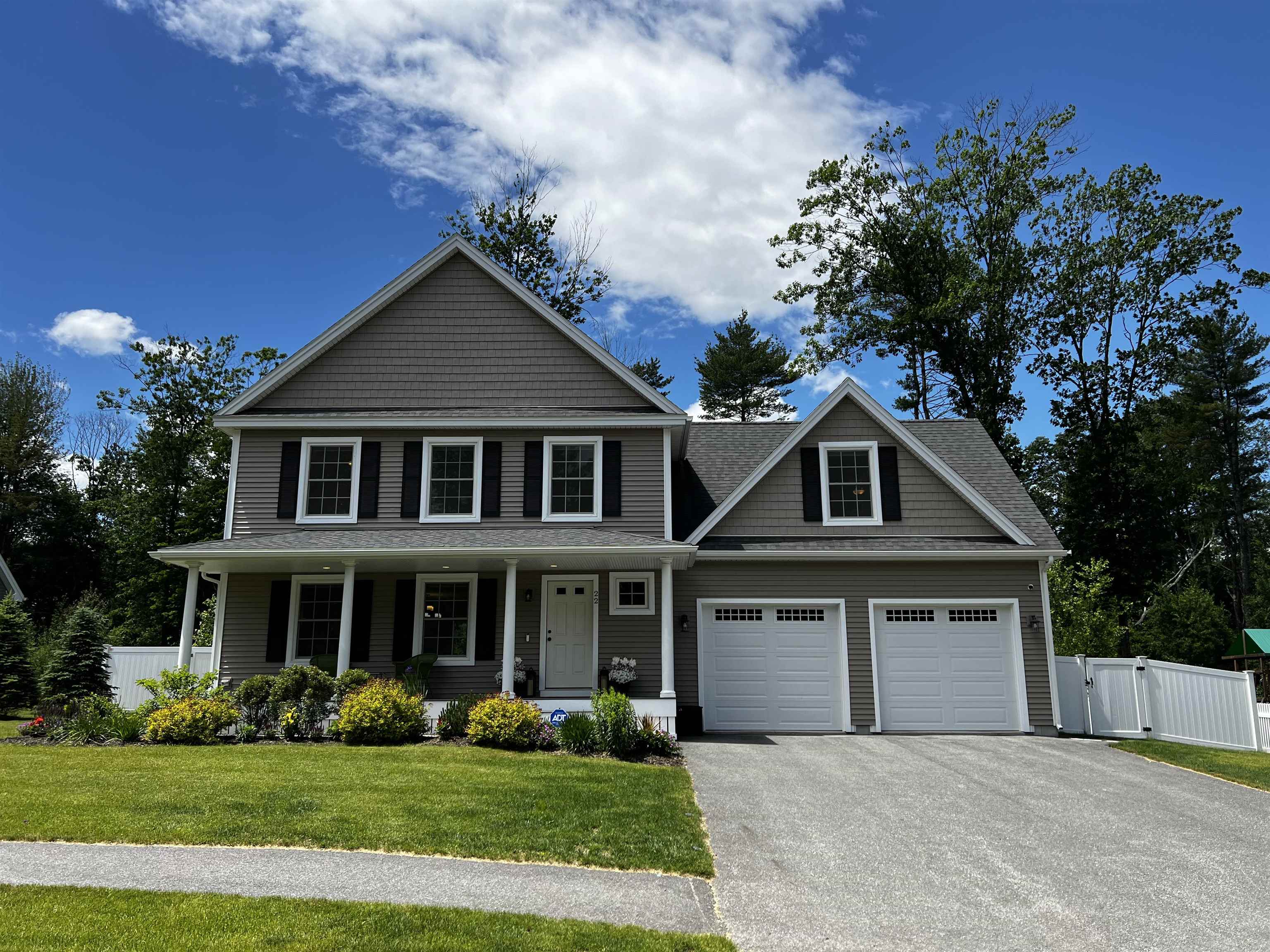 22 Leighton Farm Road Scarborough, ME 04074 - Photo 2 of 35 Gallery Image 2