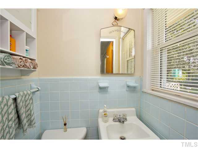 222 Santee Road Durham, NC 27704 - Photo 12 of 21 Bathroom