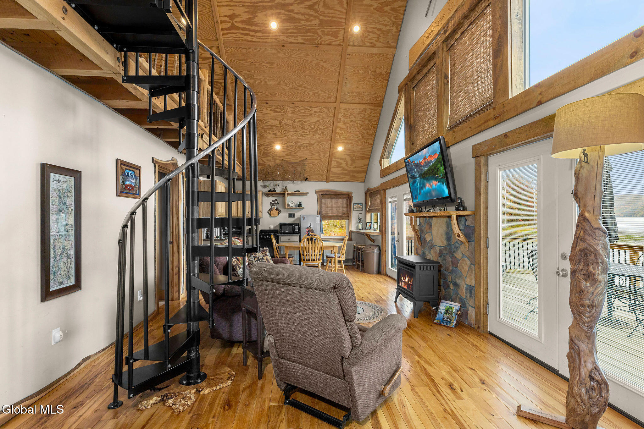 41 Rattlesnake Way Dresden, NY 12819 - Photo 14 of 37 41RattlesnakeINTERIOR(2)