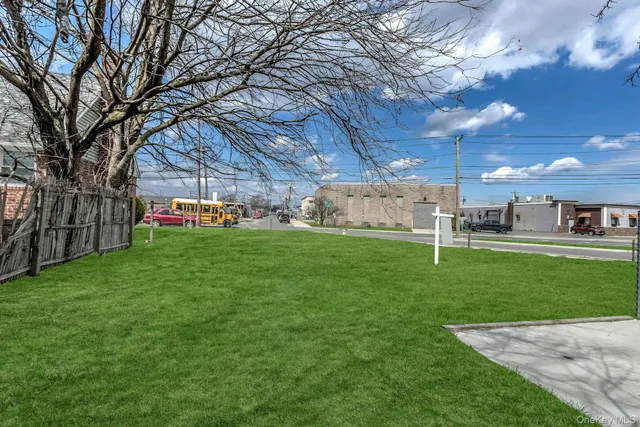 $689,000 | 899 Old Country Road, Westbury, NY 11590