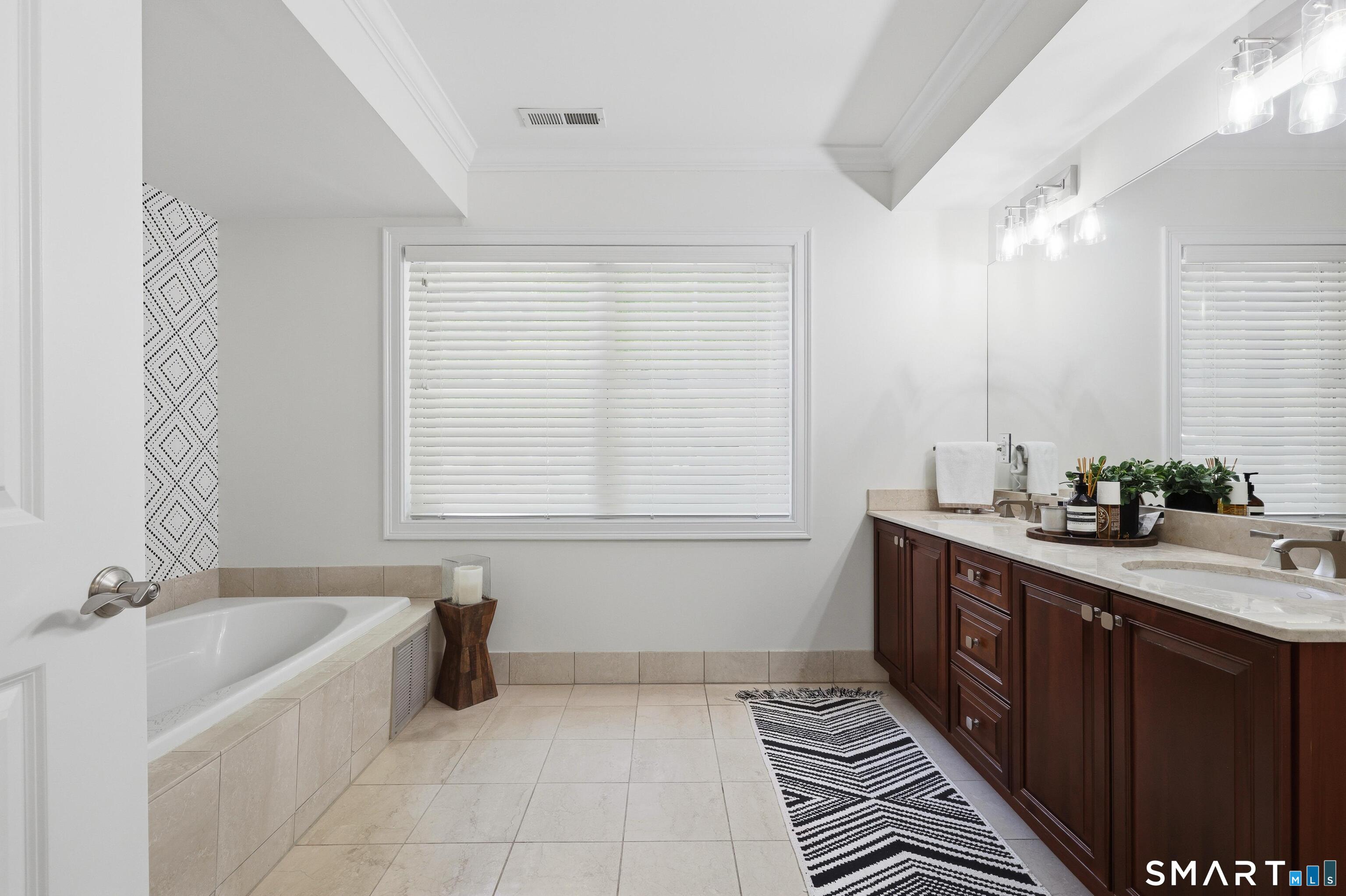16 Hayestown Road, Unit A101 Danbury, CT 06811 - Photo 19 of 31