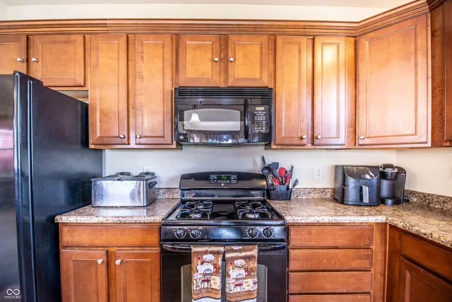 $400,000 | 7407 Ponderosa Pines Lane, Indianapolis, IN 46239