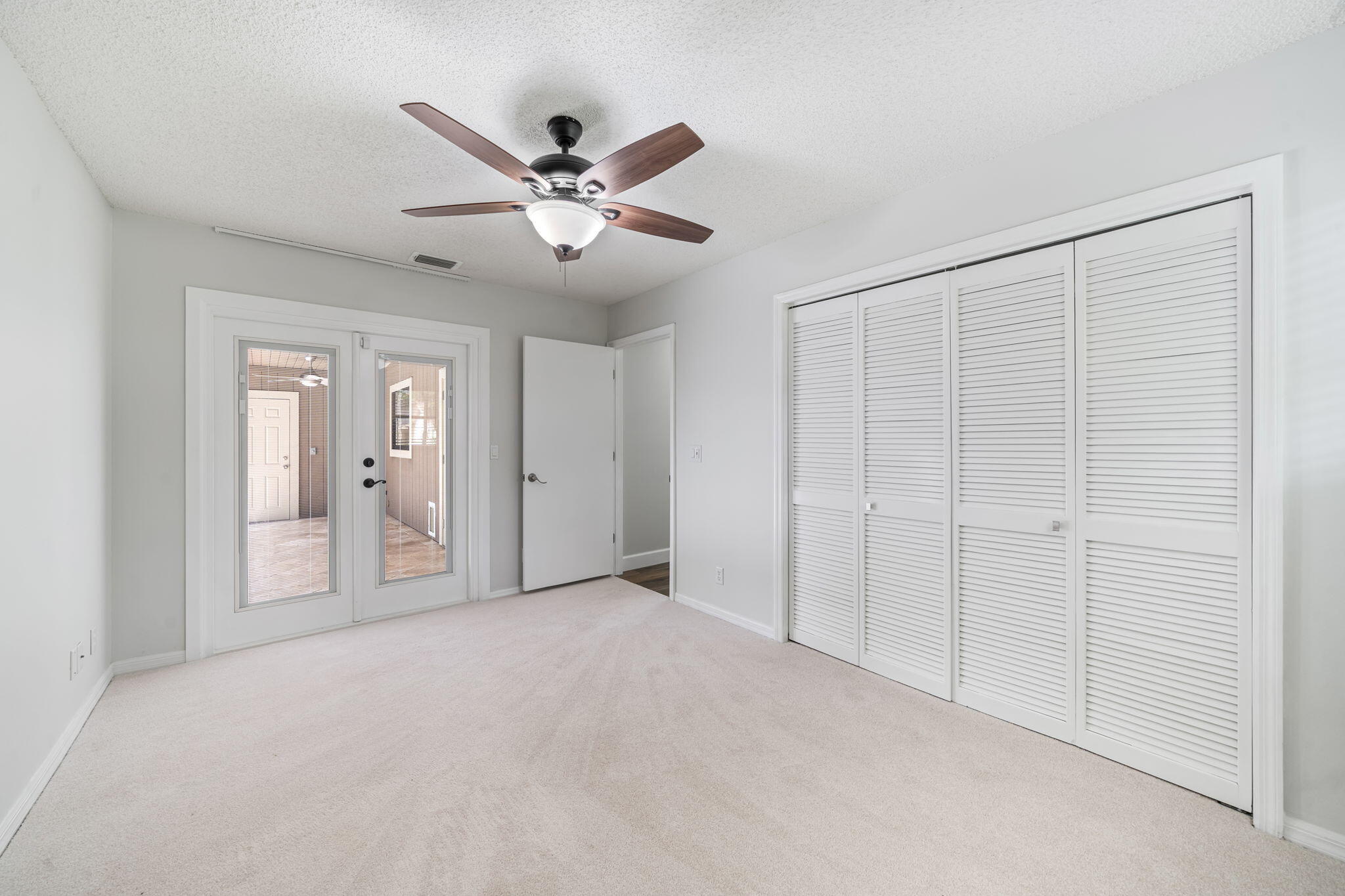 17876 43rd Road North Loxahatchee, FL 33470 - Photo 16 of 37 a view of an empty room with a window