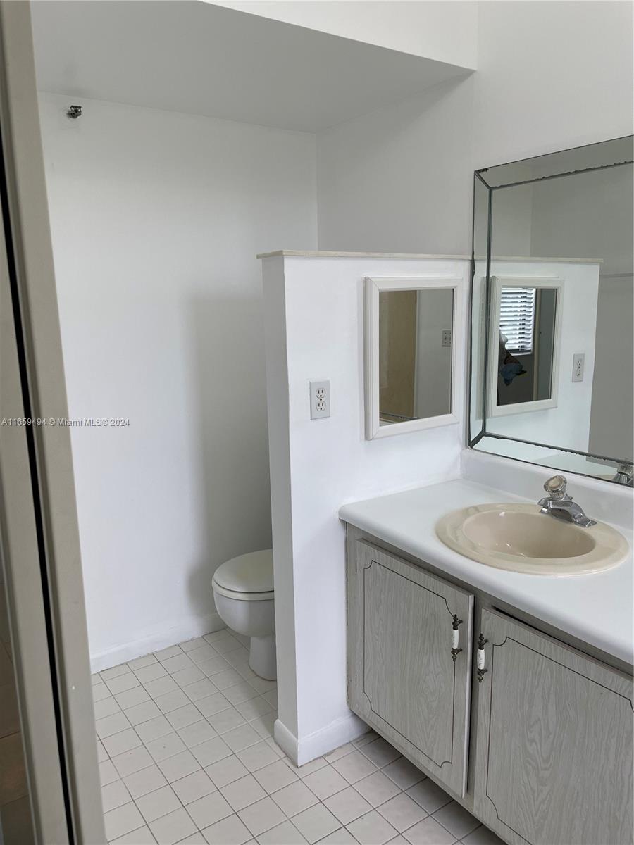 9235 Southwest 8th Street, Unit 406 Boca Raton, FL 33428 - Photo 12 of 21