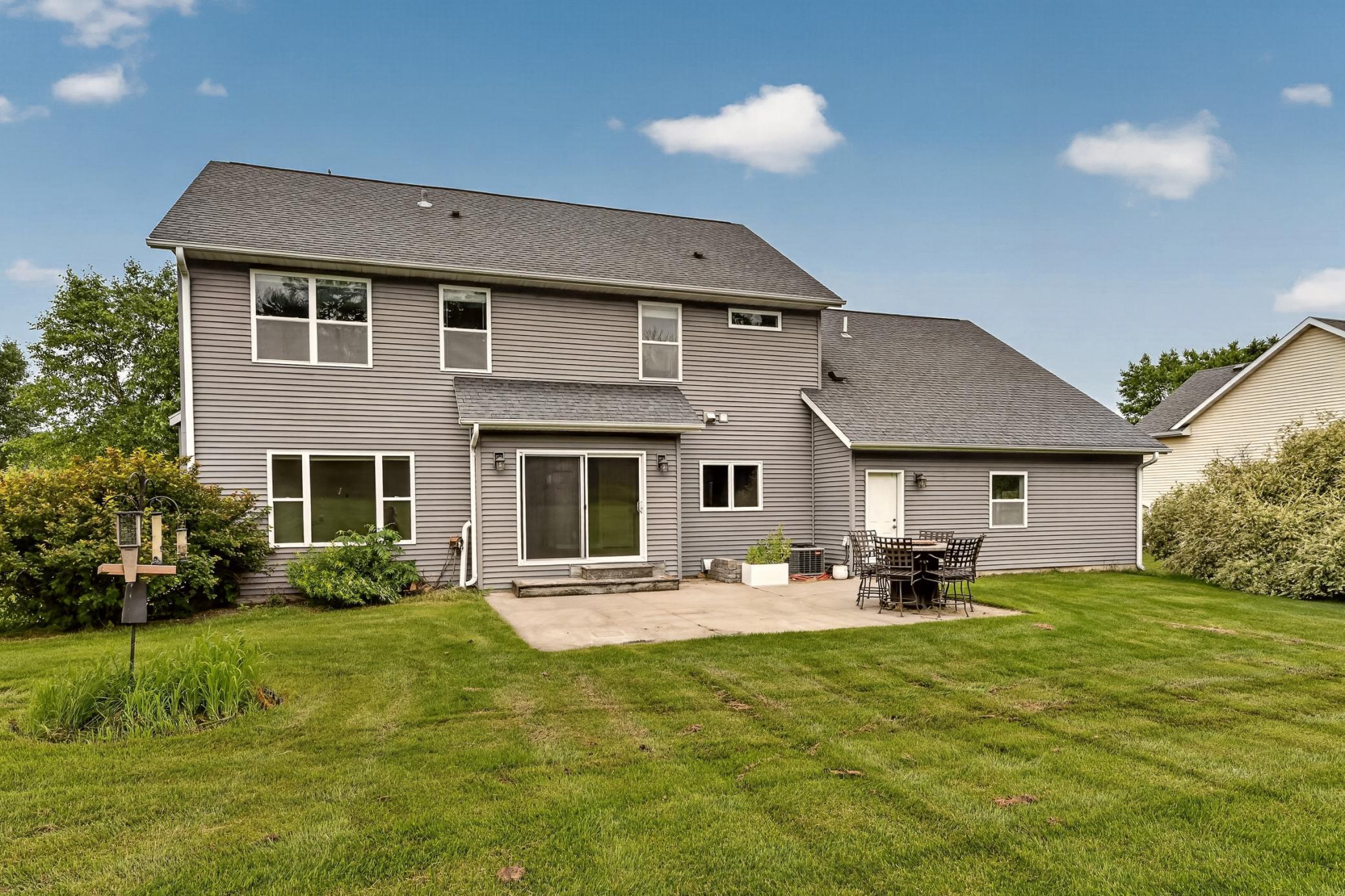 1720 Kerry Drive Northeast Rochester, MN 55906 - Photo 2 of 34