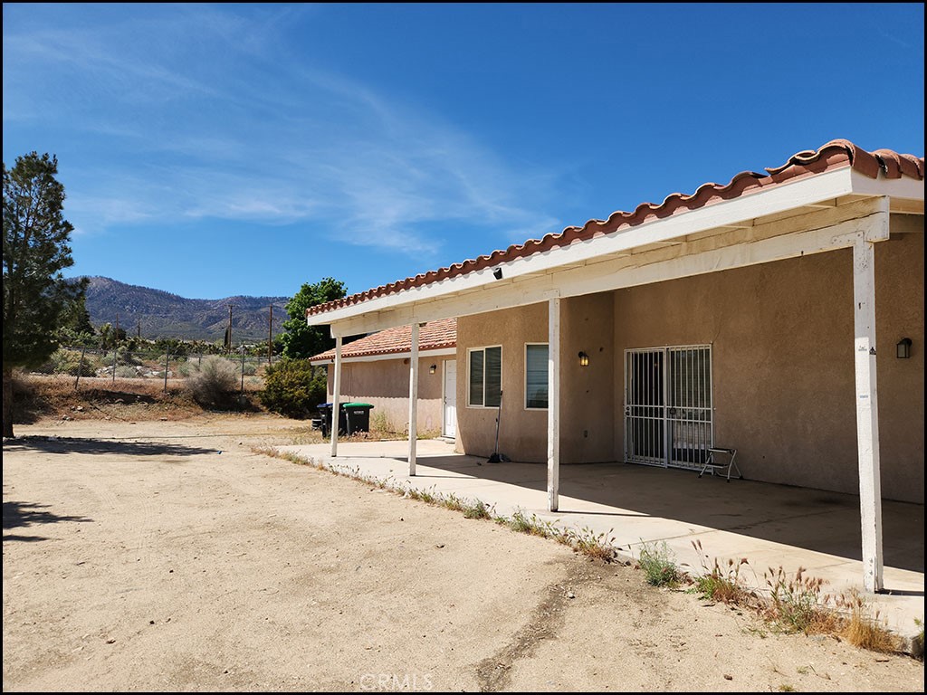 10685 Crystal Aire Road Pinon Hills, CA 92372 - Photo 39 of 47