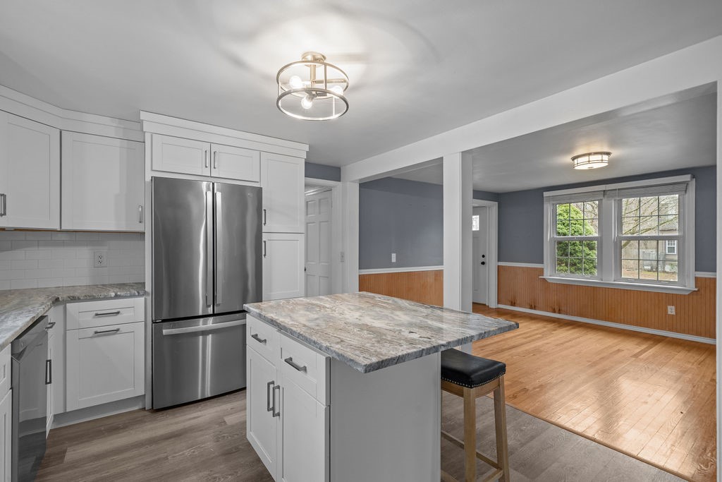 111 Verndale Street Warwick, RI 02889 - Photo 11 of 38