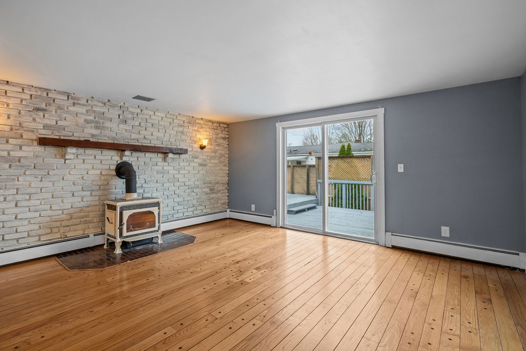 111 Verndale Street Warwick, RI 02889 - Photo 13 of 38