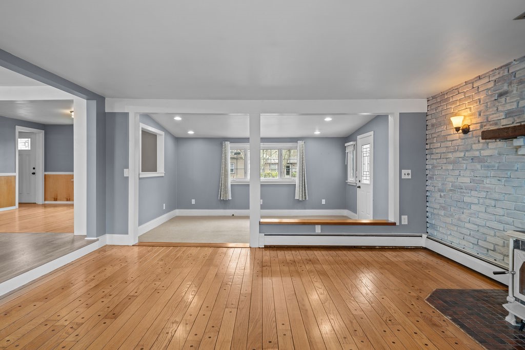 111 Verndale Street Warwick, RI 02889 - Photo 14 of 38