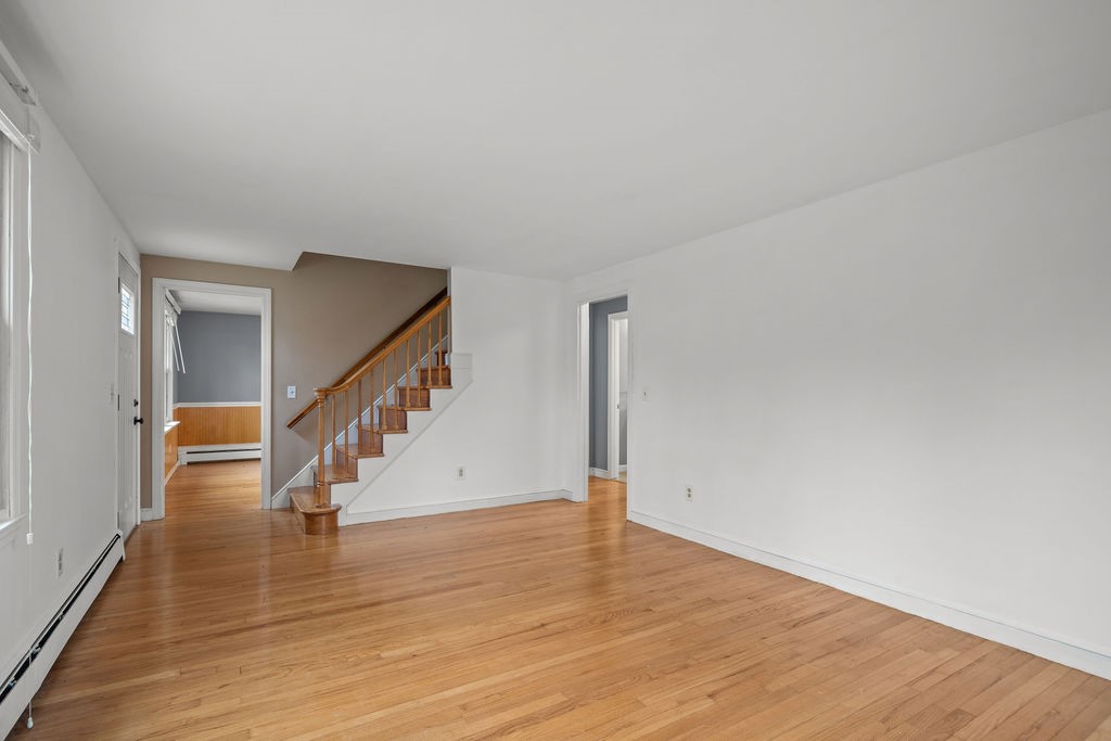 111 Verndale Street Warwick, RI 02889 - Photo 19 of 38