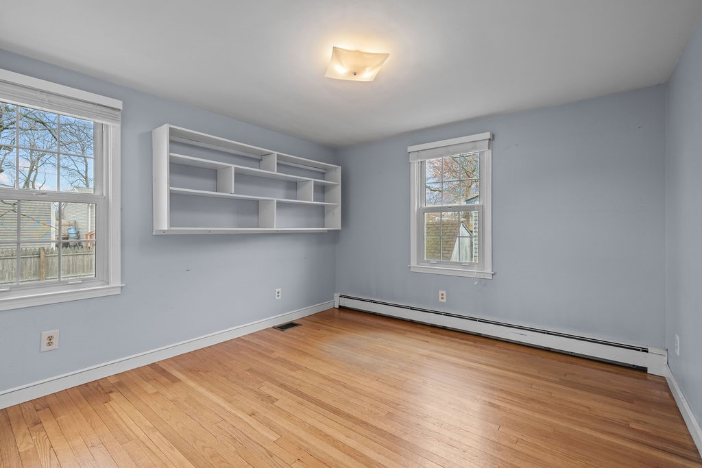 111 Verndale Street Warwick, RI 02889 - Photo 20 of 38