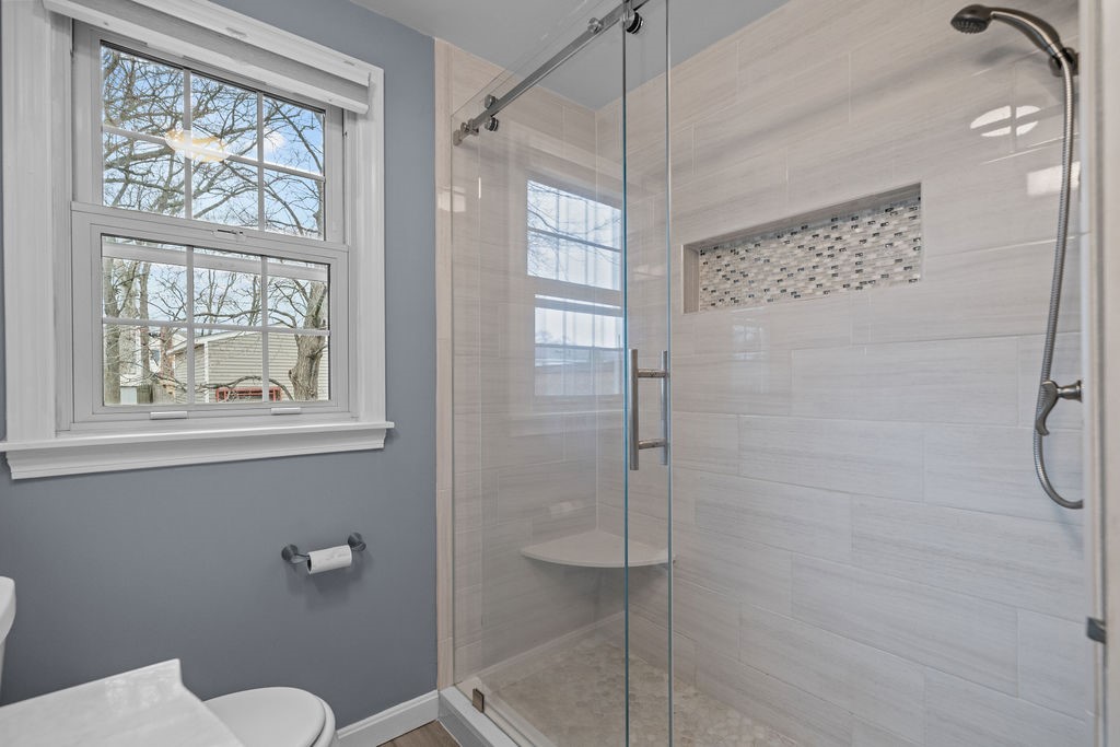 111 Verndale Street Warwick, RI 02889 - Photo 23 of 38