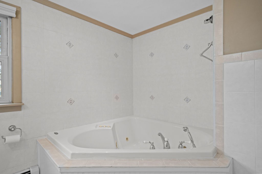 111 Verndale Street Warwick, RI 02889 - Photo 28 of 38