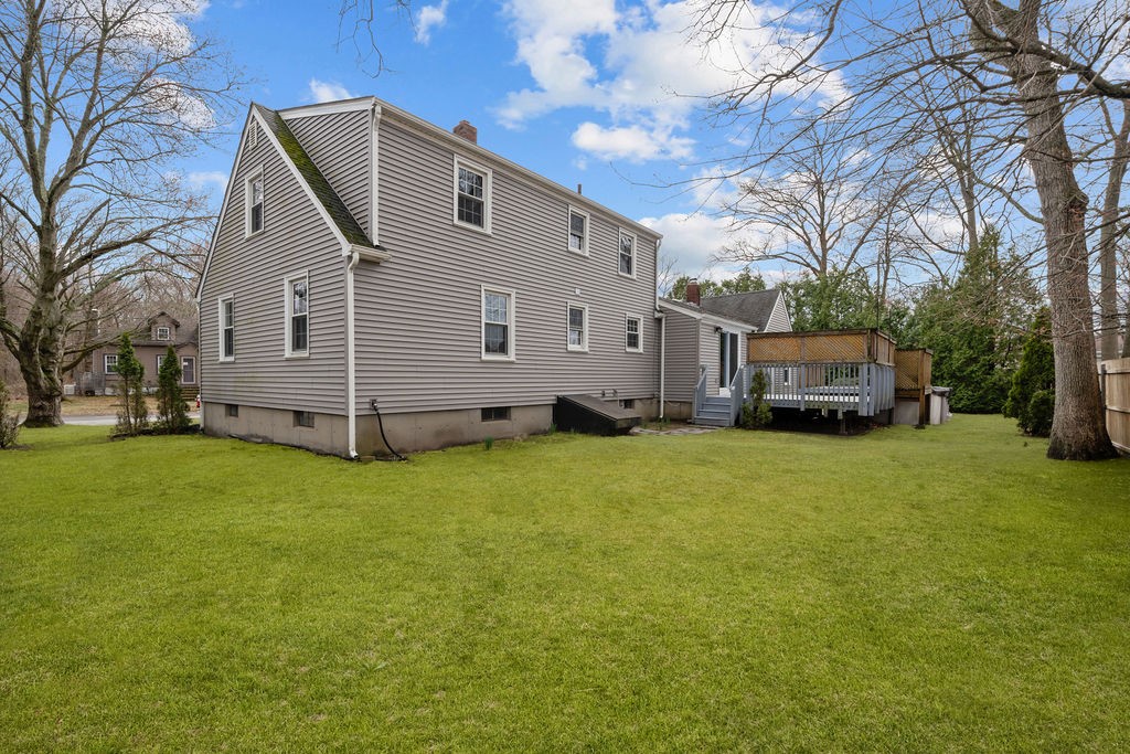 111 Verndale Street Warwick, RI 02889 - Photo 30 of 38