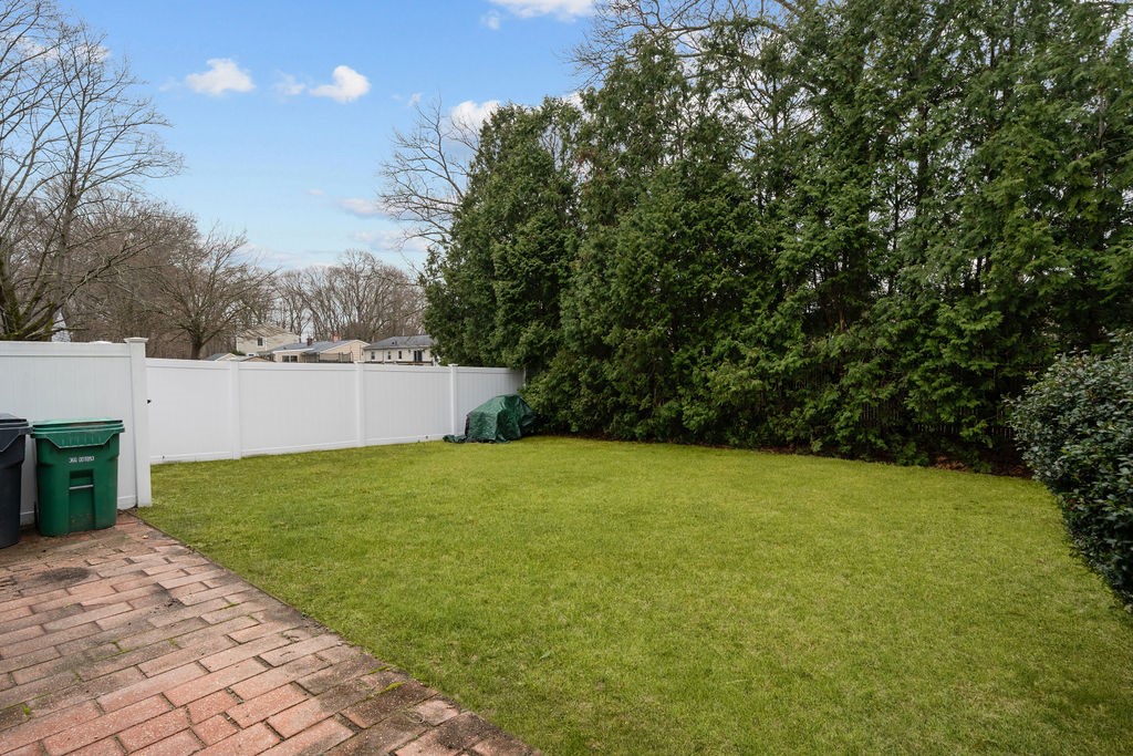 111 Verndale Street Warwick, RI 02889 - Photo 32 of 38