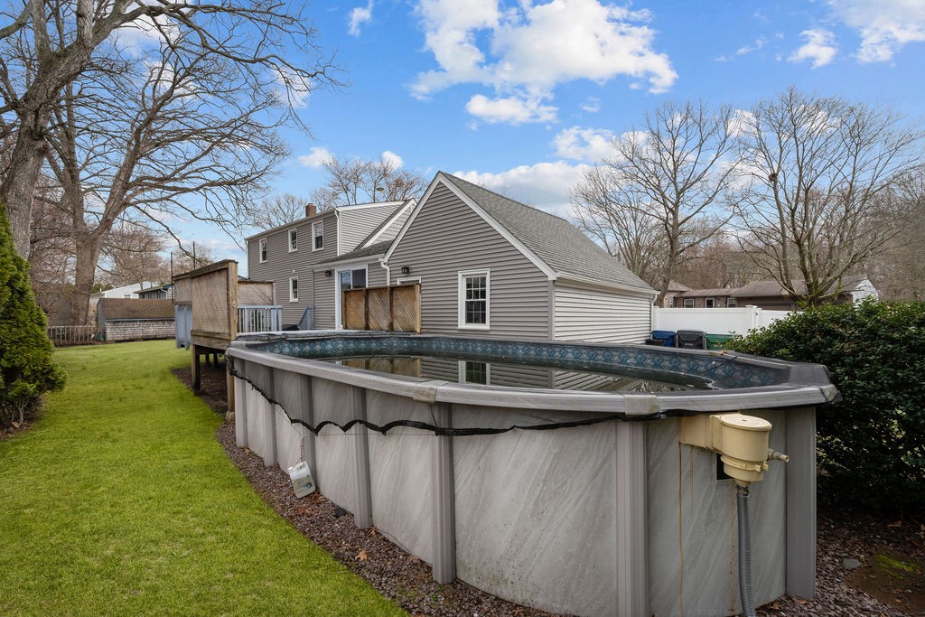 111 Verndale Street Warwick, RI 02889 - Photo 34 of 38