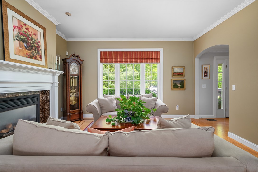 259 Little Pond County Road Cumberland, RI 02864 - Photo 8 of 46