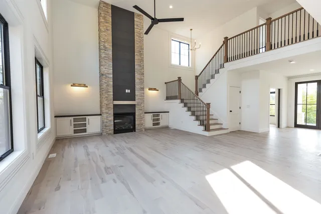 $1,588,000 | 17-4-28 17-4-28 Boiling Kettle Way, Unit 28, Bedford, NH 03110