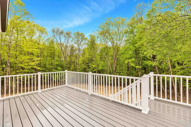 $1,588,000 | 17-4-28 17-4-28 Boiling Kettle Way, Unit 28, Bedford, NH 03110