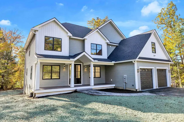 $1,588,000 | 17-4-28 17-4-28 Boiling Kettle Way, Unit 28, Bedford, NH 03110