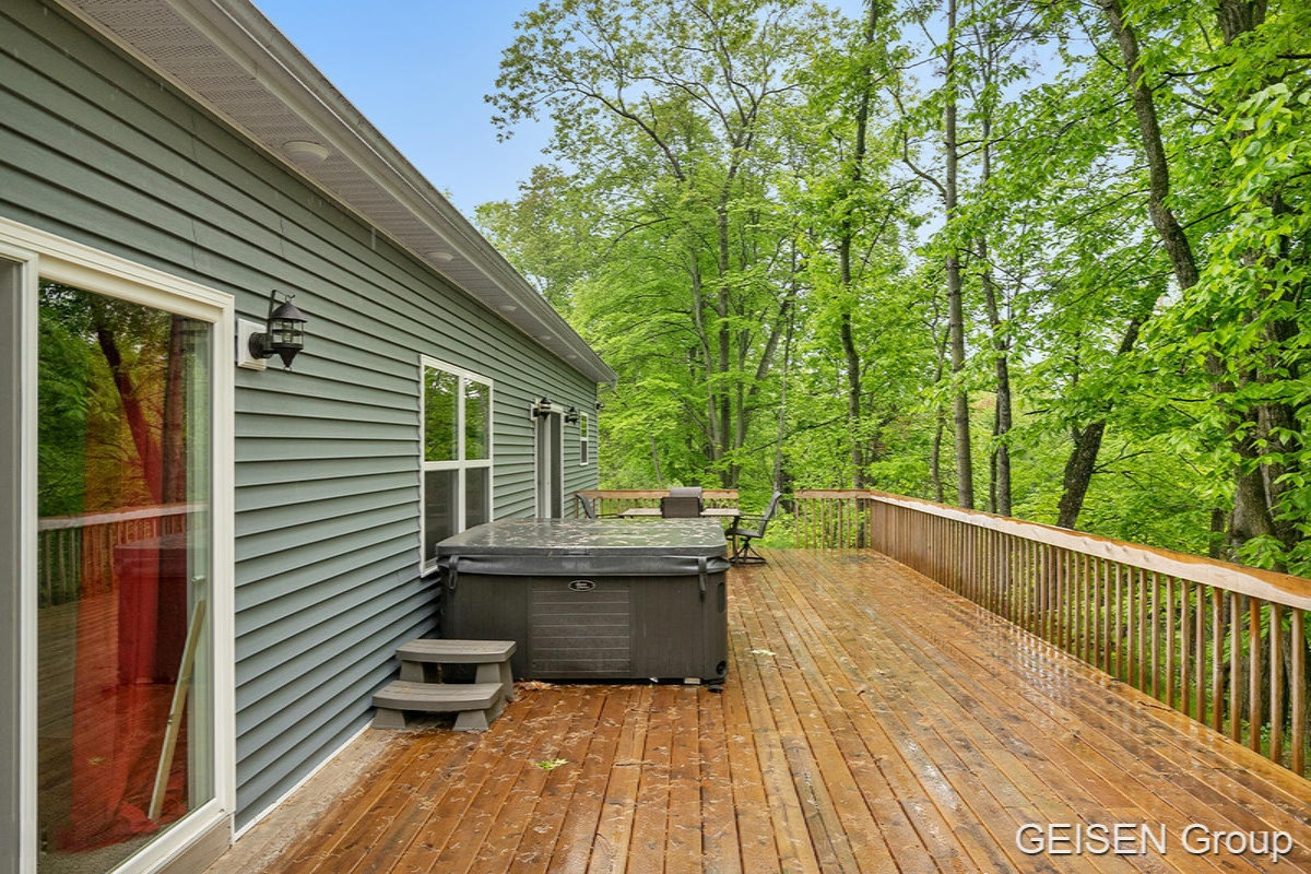 11651 Kickland Road Gowen, MI 49326 - Photo 28 of 43 IMG_1027