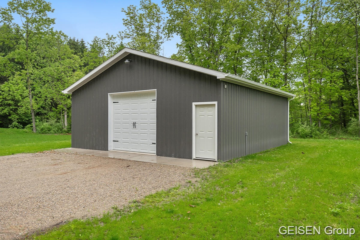 11651 Kickland Road Gowen, MI 49326 - Photo 32 of 43 IMG_1030