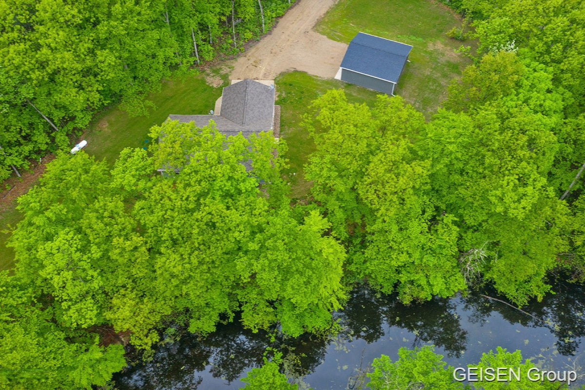 11651 Kickland Road Gowen, MI 49326 - Photo 35 of 43 IMG_1034
