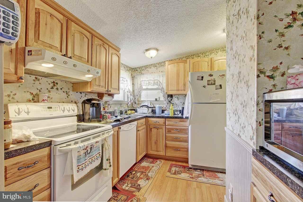 1067 Canadochly Road York, PA 17406 - Photo 5 of 20 Gallery Image 5