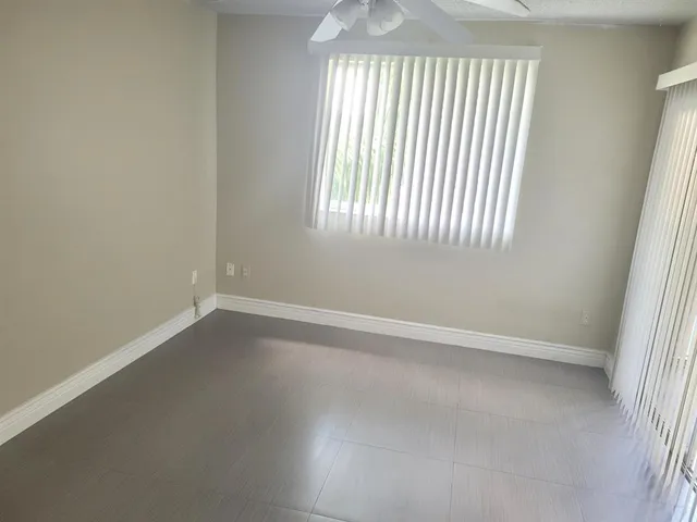 $2,400 | 2600 South University Drive, Unit 322, Davie, FL 33328