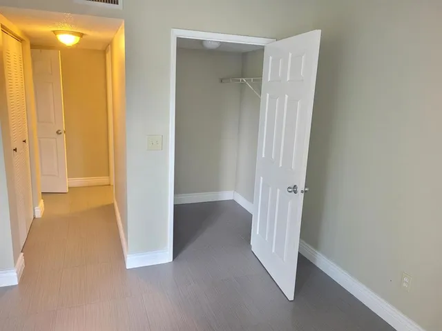 $2,400 | 2600 South University Drive, Unit 322, Davie, FL 33328