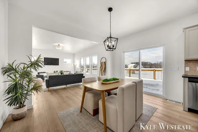 $449,900 | 4393 Wood Way Court, Cedar Springs, MI 49319